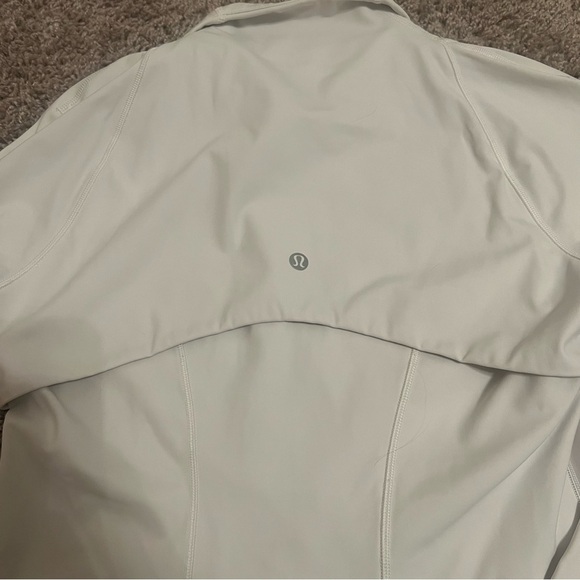 {Lululemon} Define Jacket Asymmetrical White & Taupe Size 6 - Picture 8 of 12